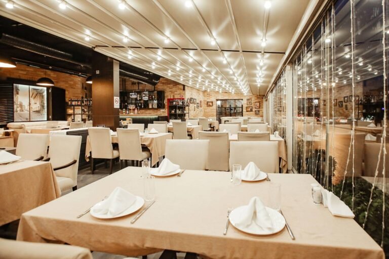 Banquet Chair dari Nusa Group Furniture Pilihan Kursi Restoran Terbaik