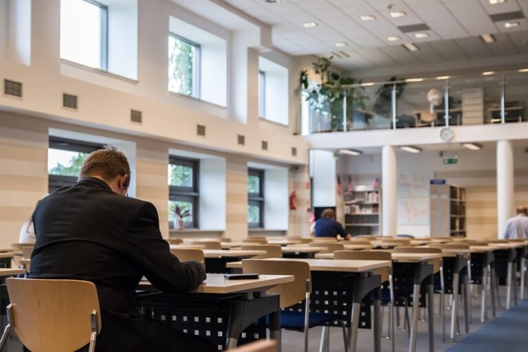 ilsutrasi desain perpustakaan