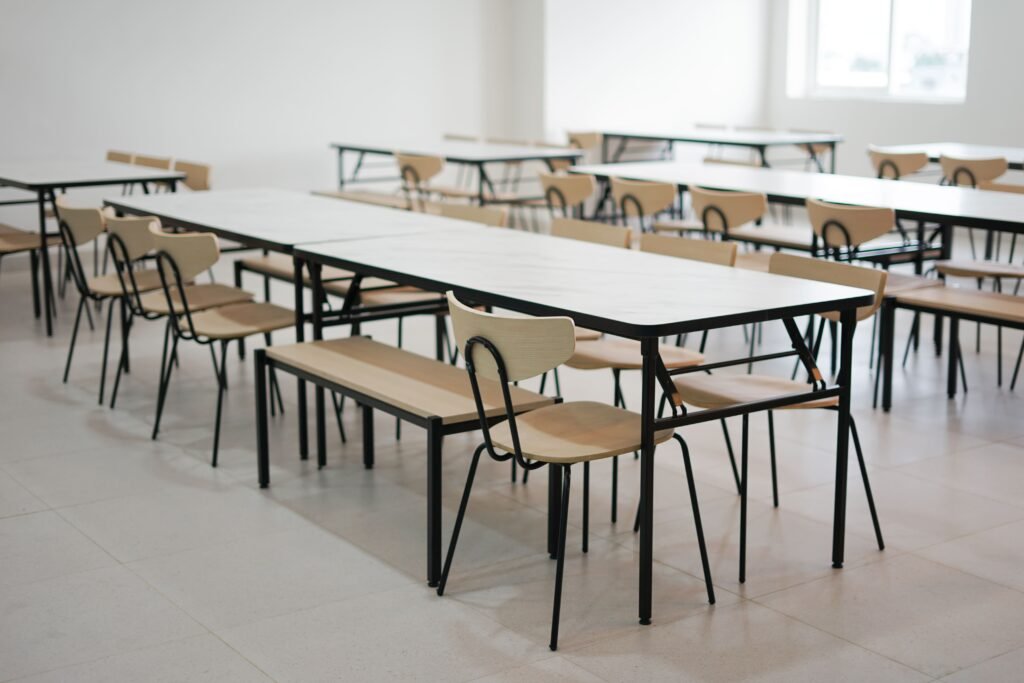 bench canteen & cindy chair