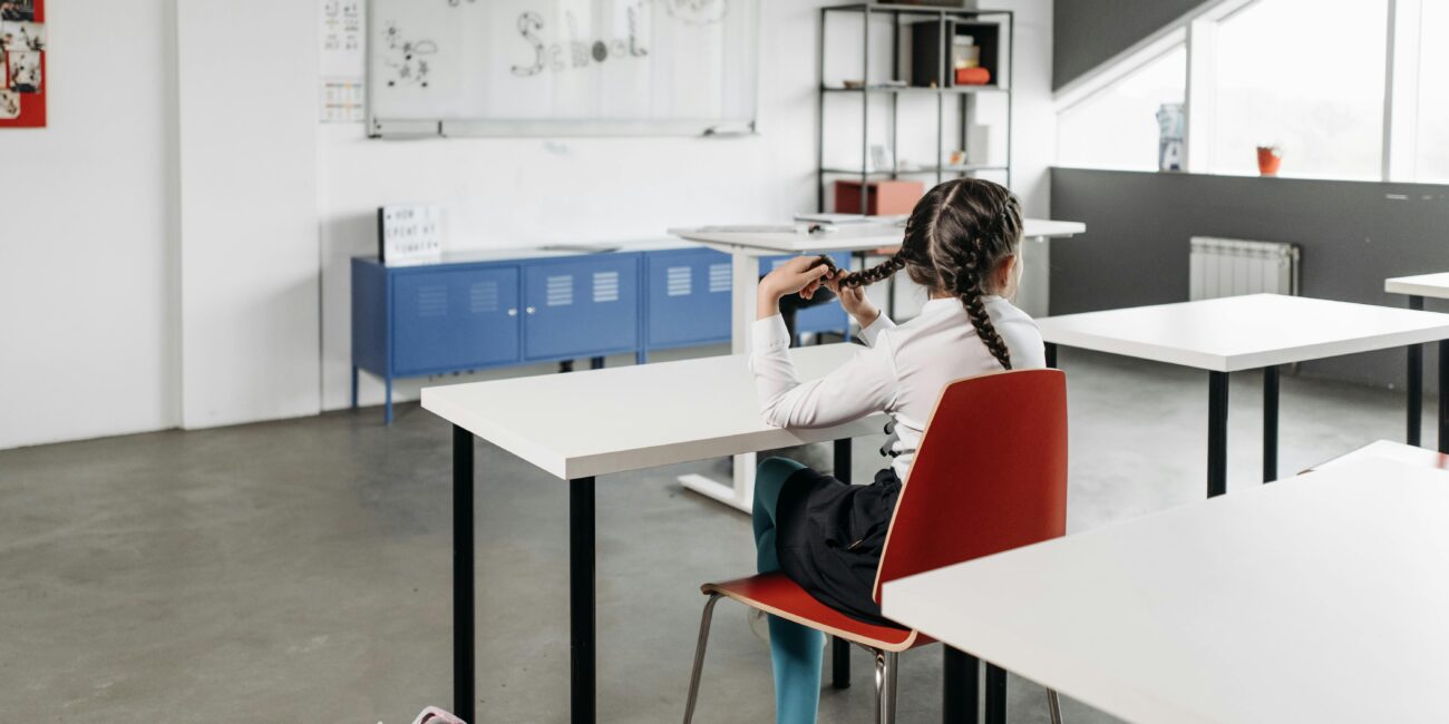 kursi ergonomis siswa