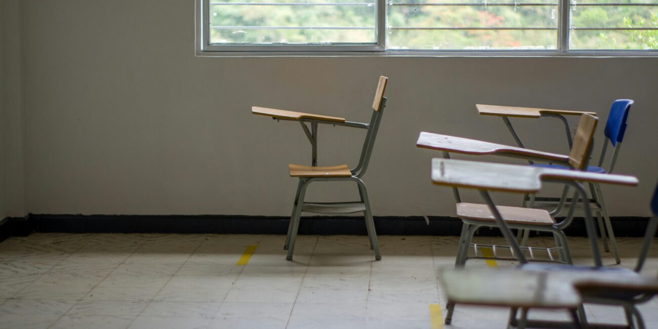 meja kursi sekolah